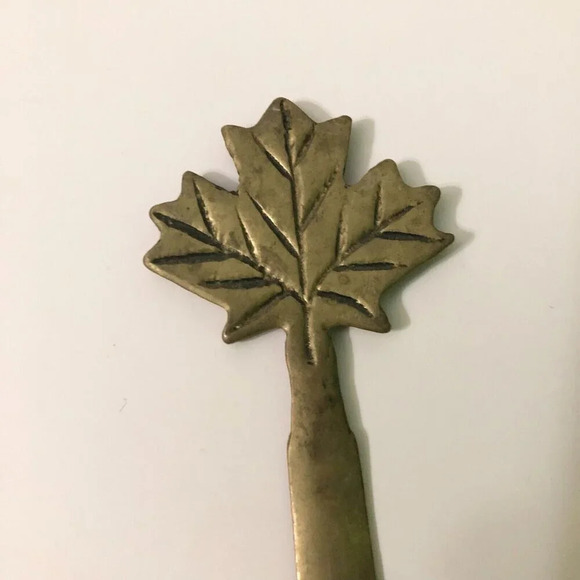 Vintage Brass Canadian Maple Leaf Letter Opener 7.5 Inch Long - Picture 8 of 14